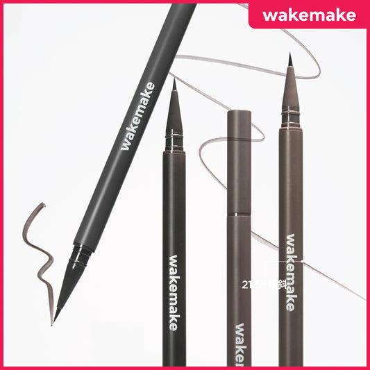 Real Defining Brush Liner